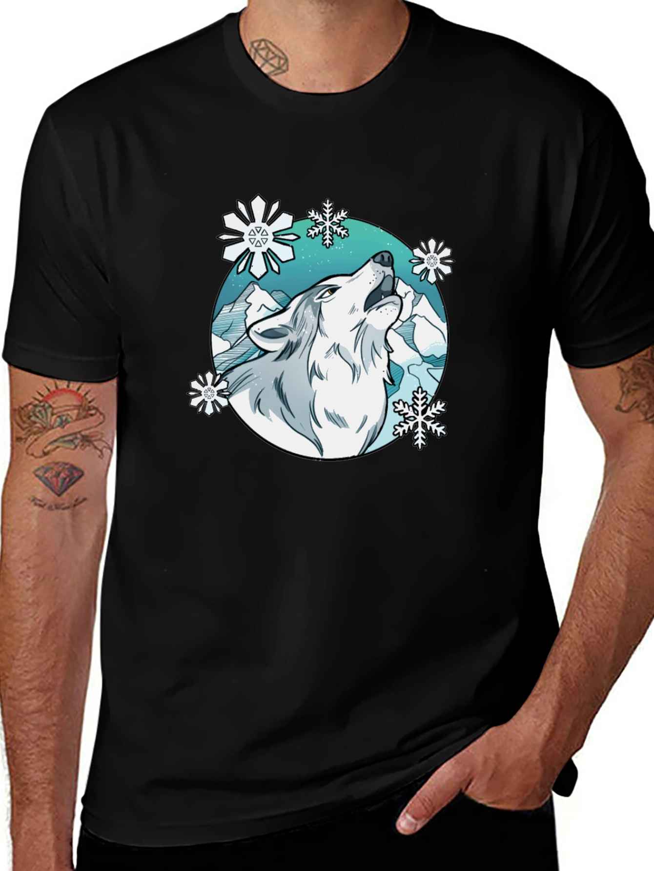Wolf Snowflake Graphic Tee - Stylish Winter T-Shirt