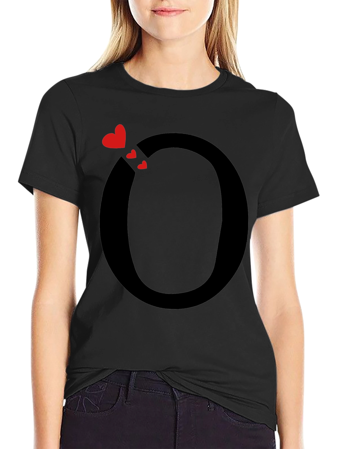 Heart O Graphic Tee - Stylish Black T-Shirt