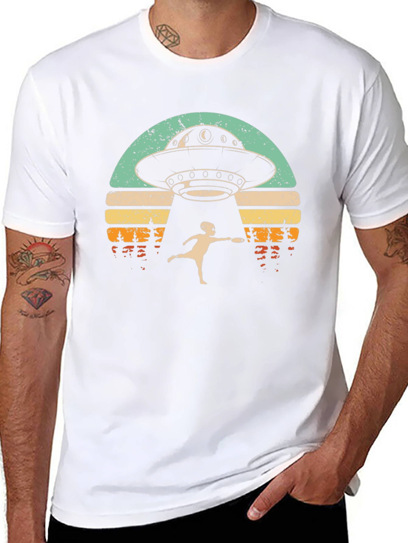 Retro UFO Abduction Graphic Tee - Frisbee Fun